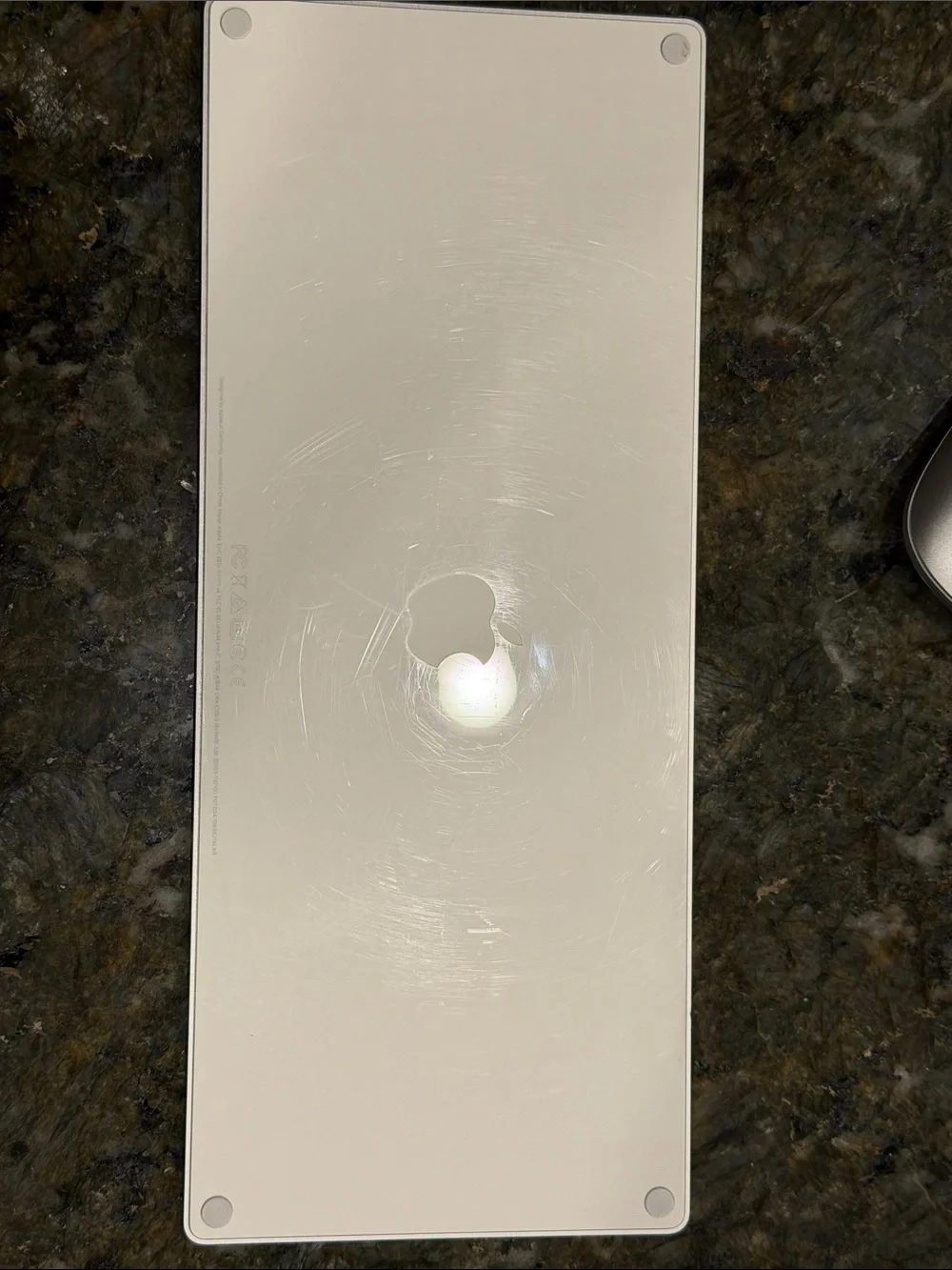 Apple White Wireless Keyboard with White Magic Mouse